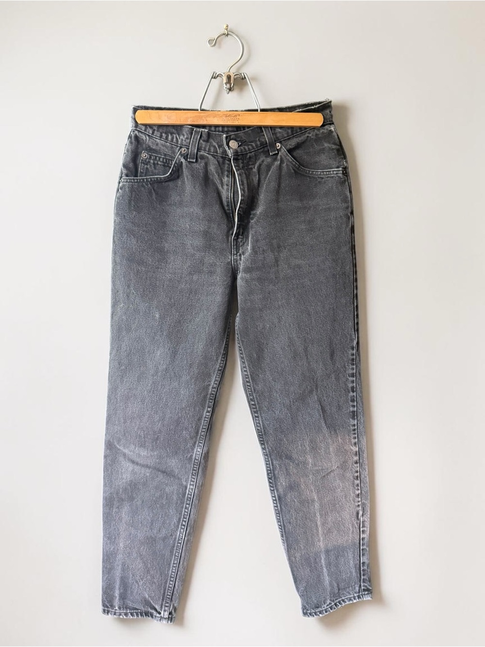 Levi's, Vintage 921, Women's Straight Leg with taper, Jeans in Washed Black